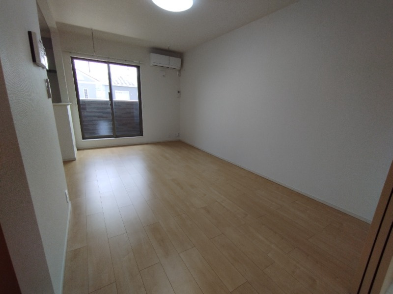 サンプラスⅢの居間・リビング