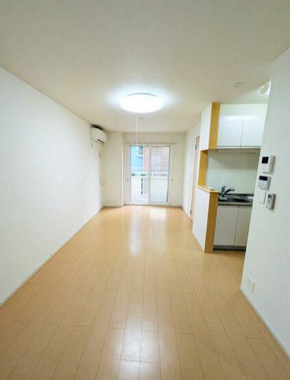 コーラルガーデンの居間・リビング|※別号室参考写真です