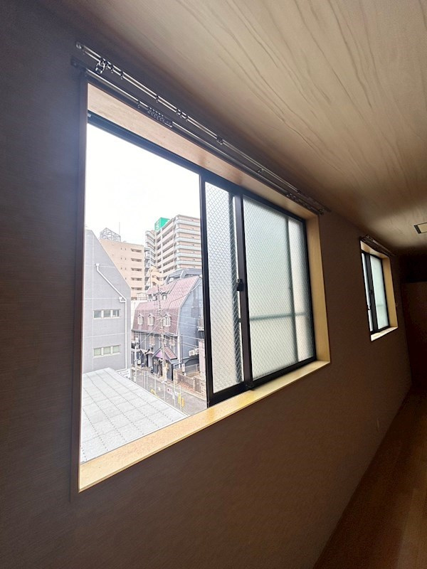 松屋北野坂ビルの内装