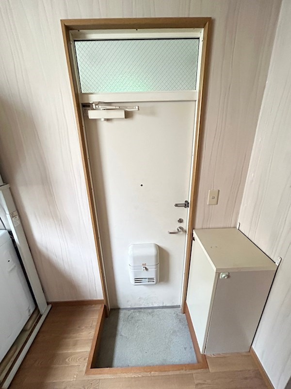 松屋北野坂ビルの玄関