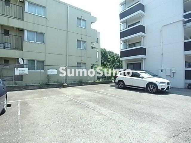 パープルツィン園田の駐車場|駐車場に車を止められます