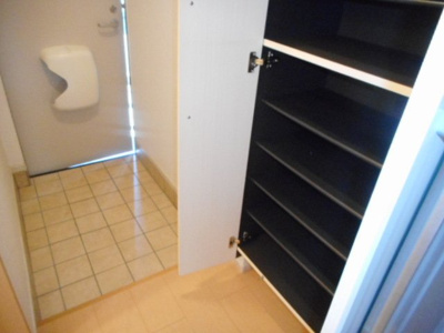 【玄関】 | グラン・ジュテⅠ | ゆったりとした玄関です