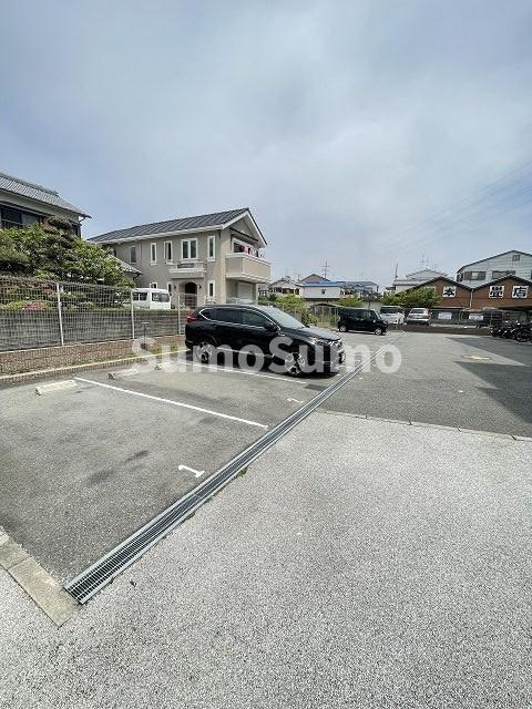 ル・ソレイユの駐車場|駐車場完備です