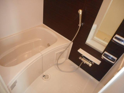 【浴室】 | セイバリーブリーズ | コンパクトで使いやすいお風呂です