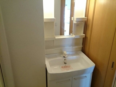 【洗面所】 | サンズパークⅠ | 忙しい朝には欠かせない洗面所です
