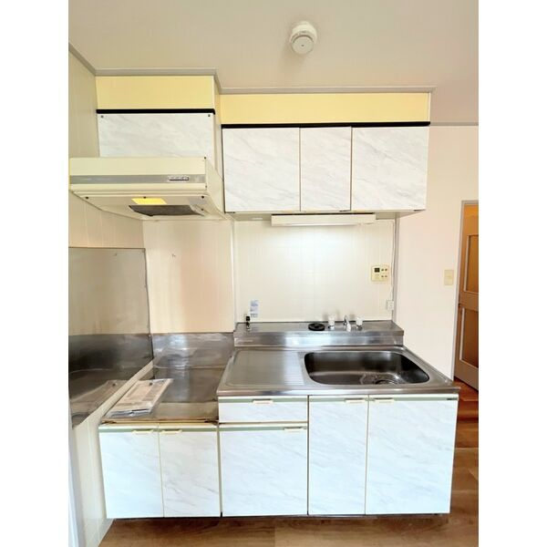 ロイヤルコーポ東雲のキッチン