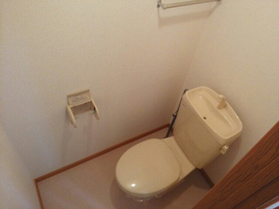 【トイレ】 | カーサ・エスト内原 | ゆったりとした空間のトイレです