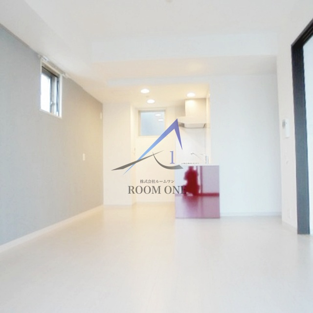 ＲＡＬＬＹ´Ｓ（ラリーズ）の居間・リビング|洋室のお部屋です。