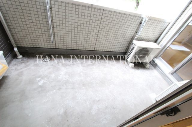 イスト西府のバルコニー