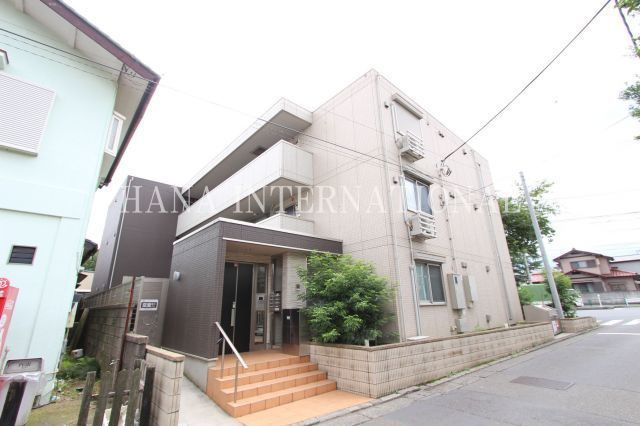 イスト西府のエントランス