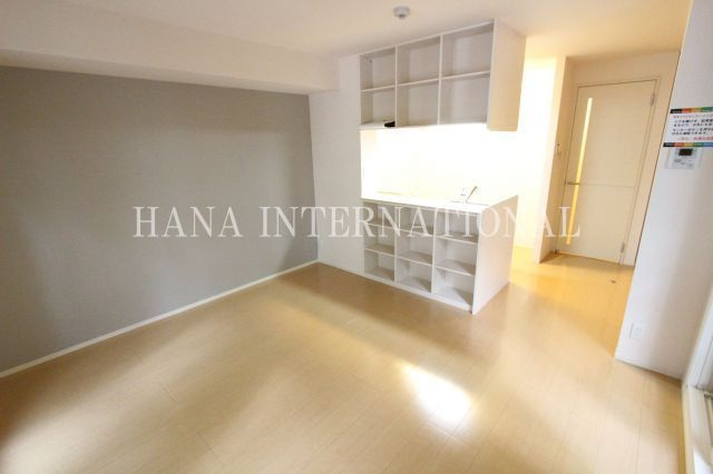 イスト西府の居間・リビング