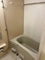 ゆったり過ごせるお風呂です