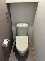 シンプルで使いやすいトイレです