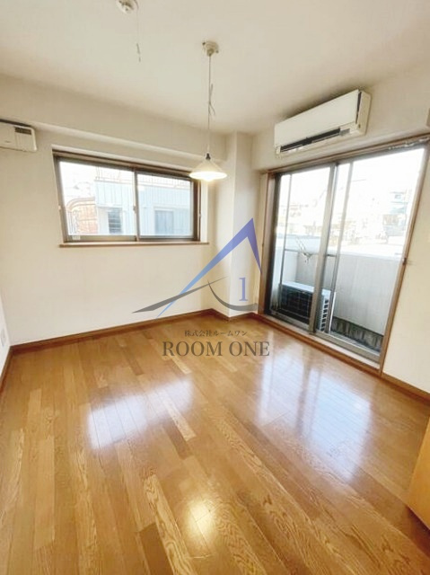 ダージリンコート下北沢の居間・リビング|洋室のお部屋です。