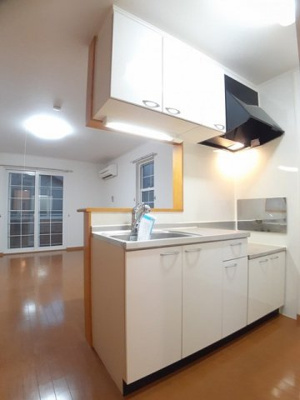 【キッチン】 | ラフィーネ関戸Ⅱ | きれいなキッチンです