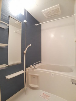 【浴室】 | ラフィーネ関戸Ⅱ | 日々の疲れを癒すお風呂付です