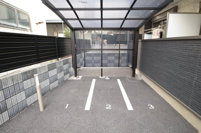 AQUE3のその他共用部分|バイク置き場