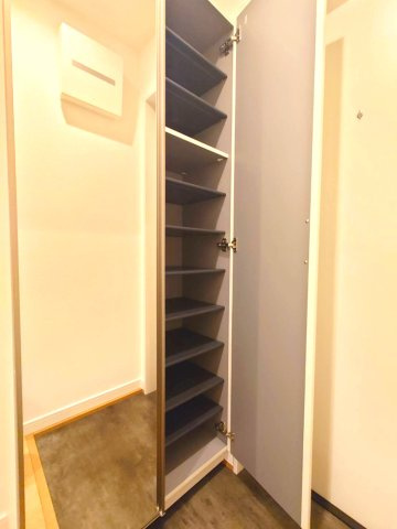 Luanaの収納|シューズボックス