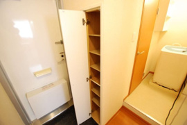 シンプルで使いやすい玄関です