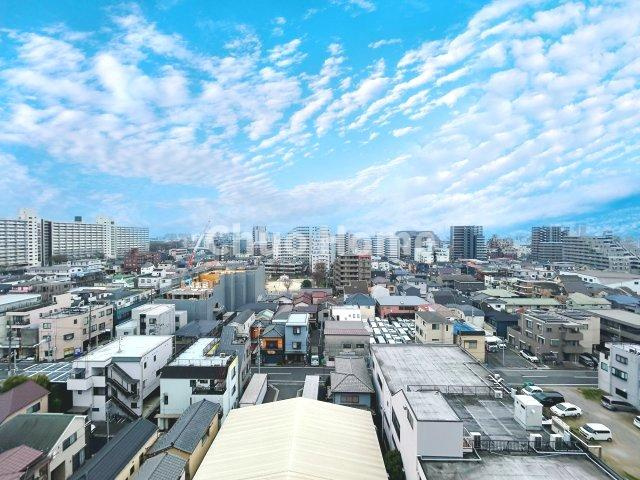 ライオンズプラザ北綾瀬のエントランス|【エントランス】マンションのエントランスは、その物件の印象を決める、顔とも言える場所です。毎日通る場所ですからきれいなのが一番です。