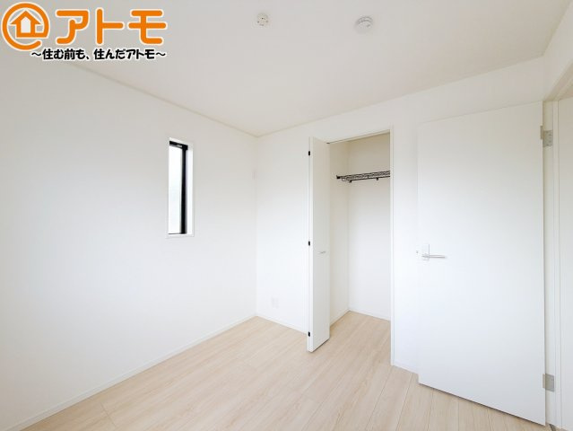 【子供部屋】 | 藤枝市上当間第2　新築戸建　全1棟 | 全室収納があるので、家族それぞれのお洋服や季節家電もしっかり収納できます♪
