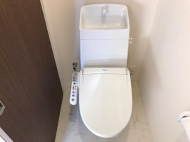 シャワー付トイレ