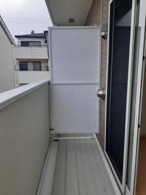 【バルコニー】 | ルピエ紀三井寺 | 暖かな日差しのふりそそぐバルコニー