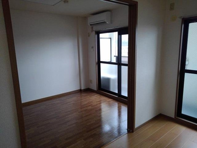 【居間・リビング】 | スマイルコーポ西乃庄 | ゆったりとした居間です