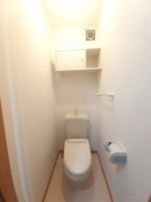 【トイレ】 | それいゆ東小二里 | 清潔感のあるトイレです