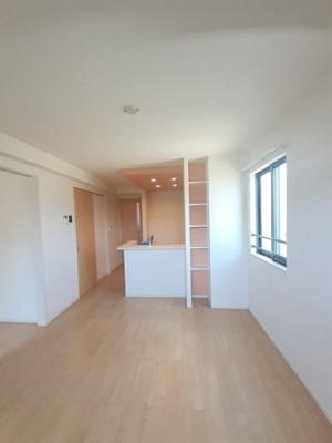 【居間・リビング】 | ルミナーレ西浜 | ゆったり過ごせるリビングです