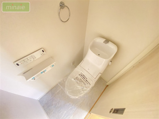 【トイレ】 | パントリー　リビング階段　船橋市習志野台5　全3棟　A号棟 | 施工例