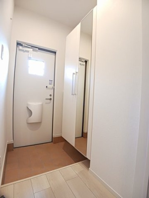 【玄関】 | オリーブ | 玄関です