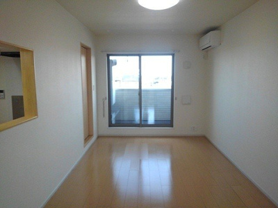 【居間・リビング】 | エトワール壱番館 | リビングです