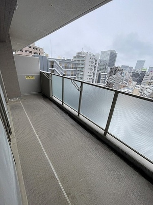 【バルコニー】 | ライオンズマンション大宮高鼻町 | バルコニー　清掃前