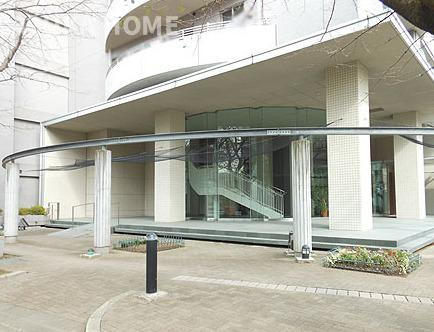 グランフォーレ戸塚ヒルブリーズ壱のロビー|管理人さんは日勤なので外周もホール内共有部もいつも清潔で整頓されています。