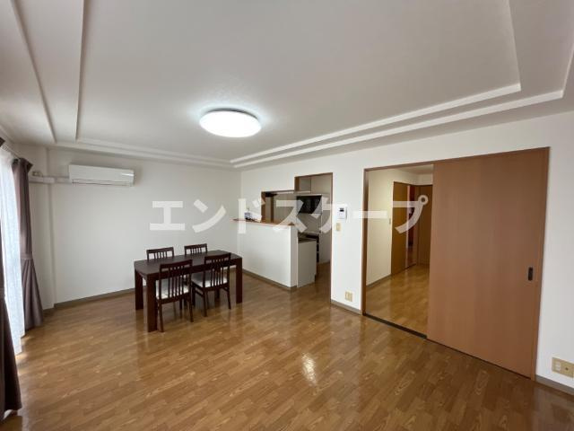 ファミーユの居間・リビング|リビング
高崎、前橋のお部屋探しはエンドスケープまで！お客様の理想お聞かせ下さい♪