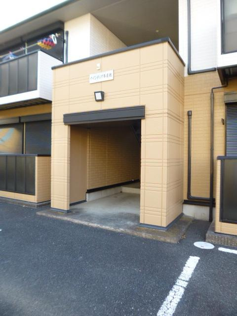 落ち着いた雰囲気の外観です