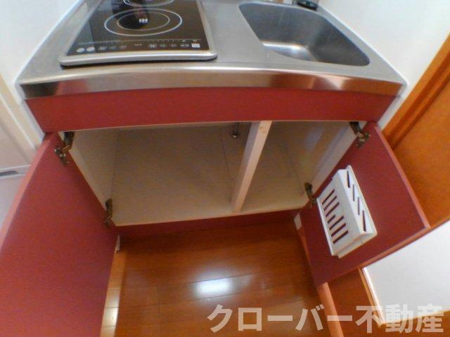 レオパレスウィスタリア坂出のキッチン