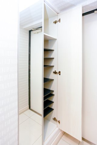 サヴォイラコートワジー　5階の収納|別号室のものになります。現状優先。