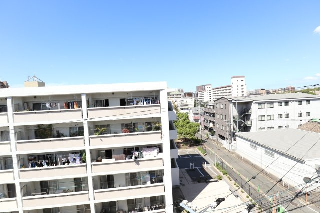 サヴォイラコートワジー　5階の展望|別号室のものになります。現状優先。