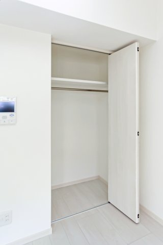 サヴォイラコートワジー　5階の収納|別号室のものになります。現状優先。