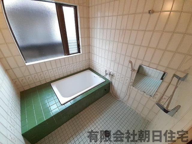 【浴室】 | 古志原2丁目中古戸建（収益物件） | きれいなお風呂です
