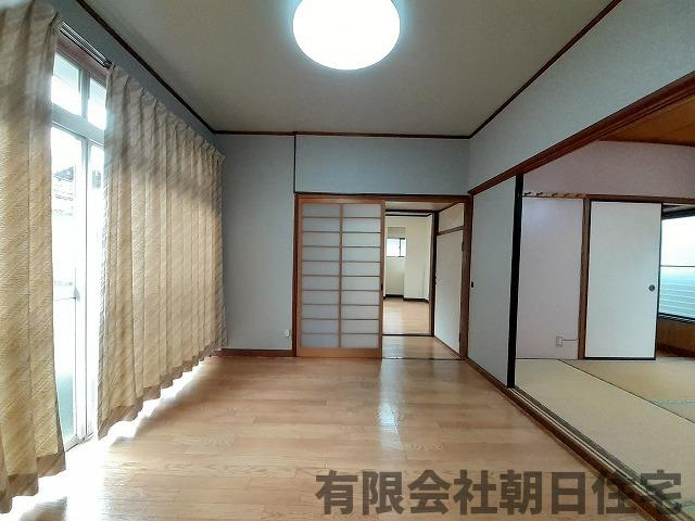 【洋室】 | 古志原2丁目中古戸建（収益物件） | ゆったりした洋室です