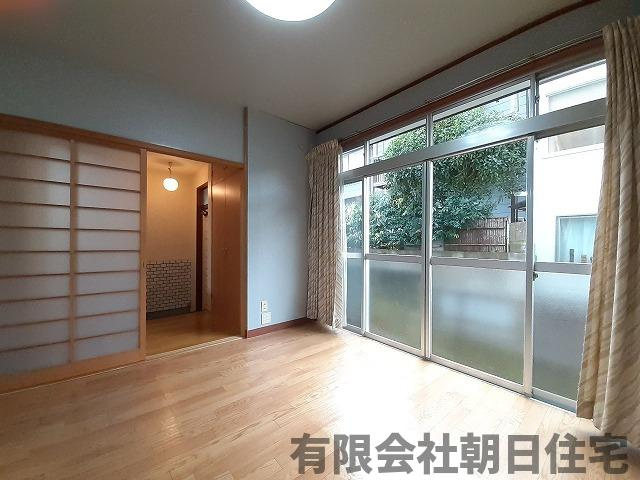 【洋室】 | 古志原2丁目中古戸建（収益物件） | 明るい洋室です