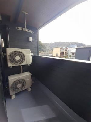 【バルコニー】 | フィレ・ル・クールⅡ