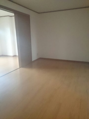 【居間・リビング】 | ウィスティリアＡ