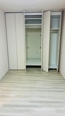 【居間・リビング】 | ブランシエラ岡山 | 間仕切り可能な洋室部分です。間仕切りを空けるとリビングとつながります