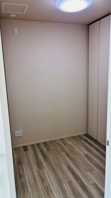 【洋室】 | ブランシエラ岡山 | 間仕切りをするとリビングともう一部屋出来ます。