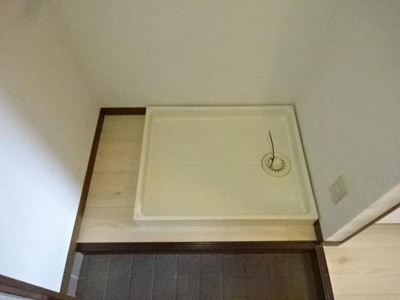 【その他】 | メゾンＪｅｕｎｅ | 洗濯機置場