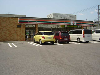 【周辺】 | メゾンＪｅｕｎｅ | セブンイレブン岡山白石店まで708ｍ